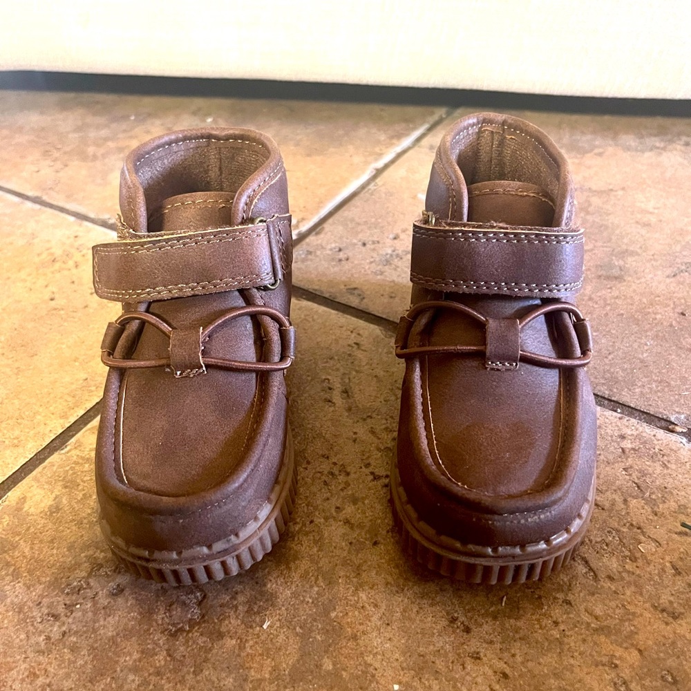 Baby Boy OshKosh leather brown booties/boots